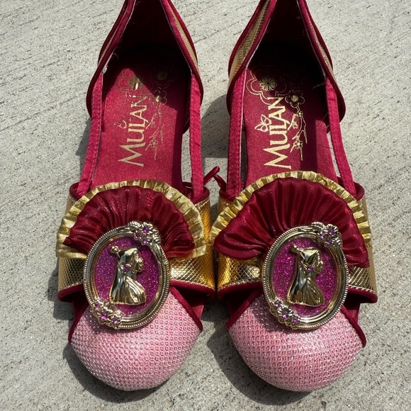 Disney Shoes - Disney Mulan Red and Pink Heels with Ornate Design